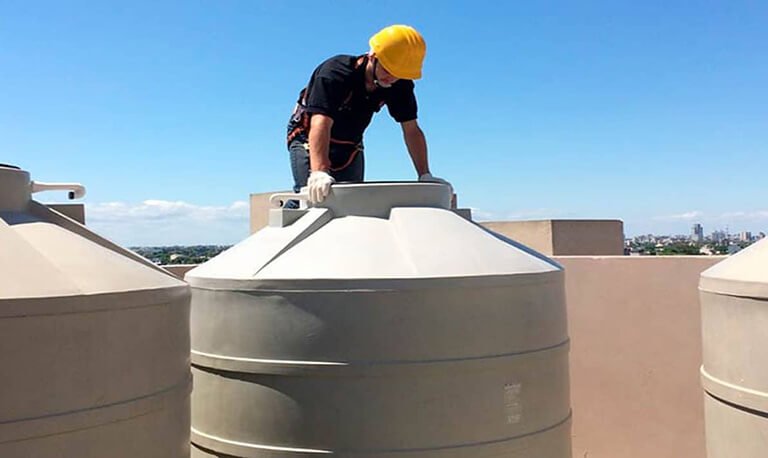 water-tank-cleaning-image